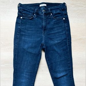 Skinny jean high rise